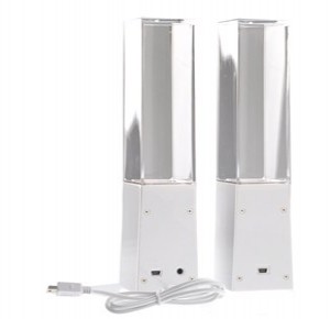 Speakers met water en LEDjes